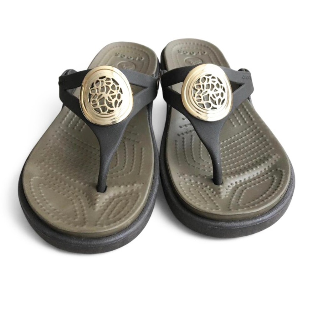 crocs sanrah women’s size 6 shoes brown slip on wedge thong comfort sandals